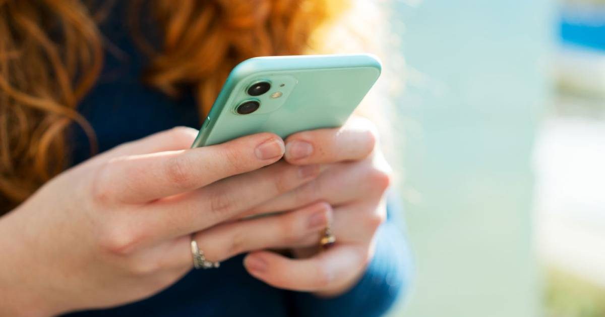 women social media