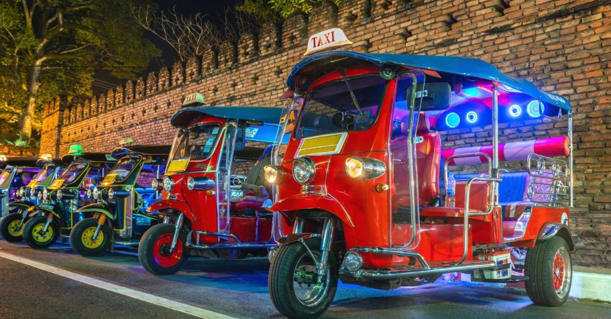 tuk-tuk